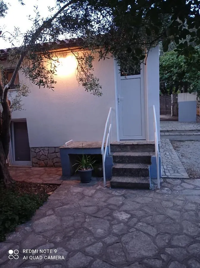Studio Apartman פרמנטורה 0*,