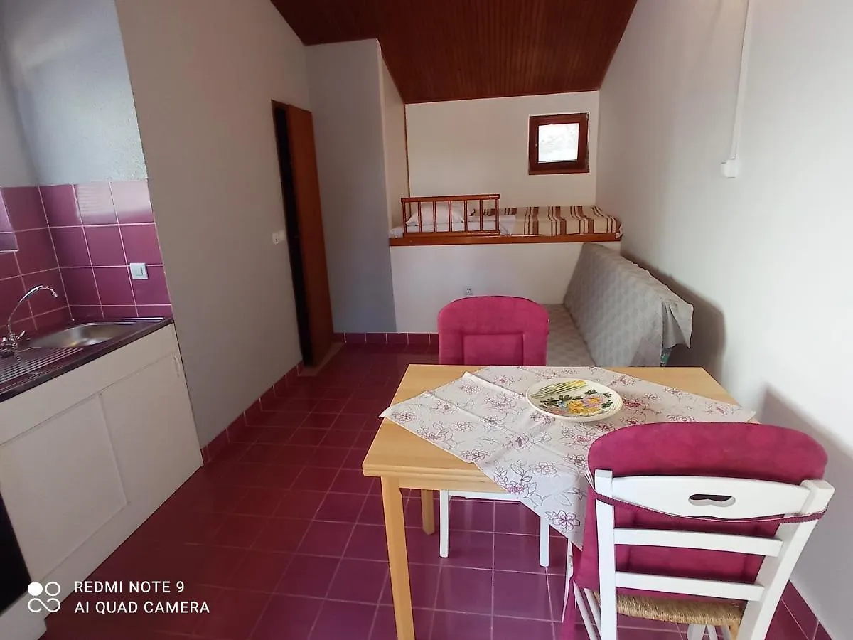 Studio apartman Premantura